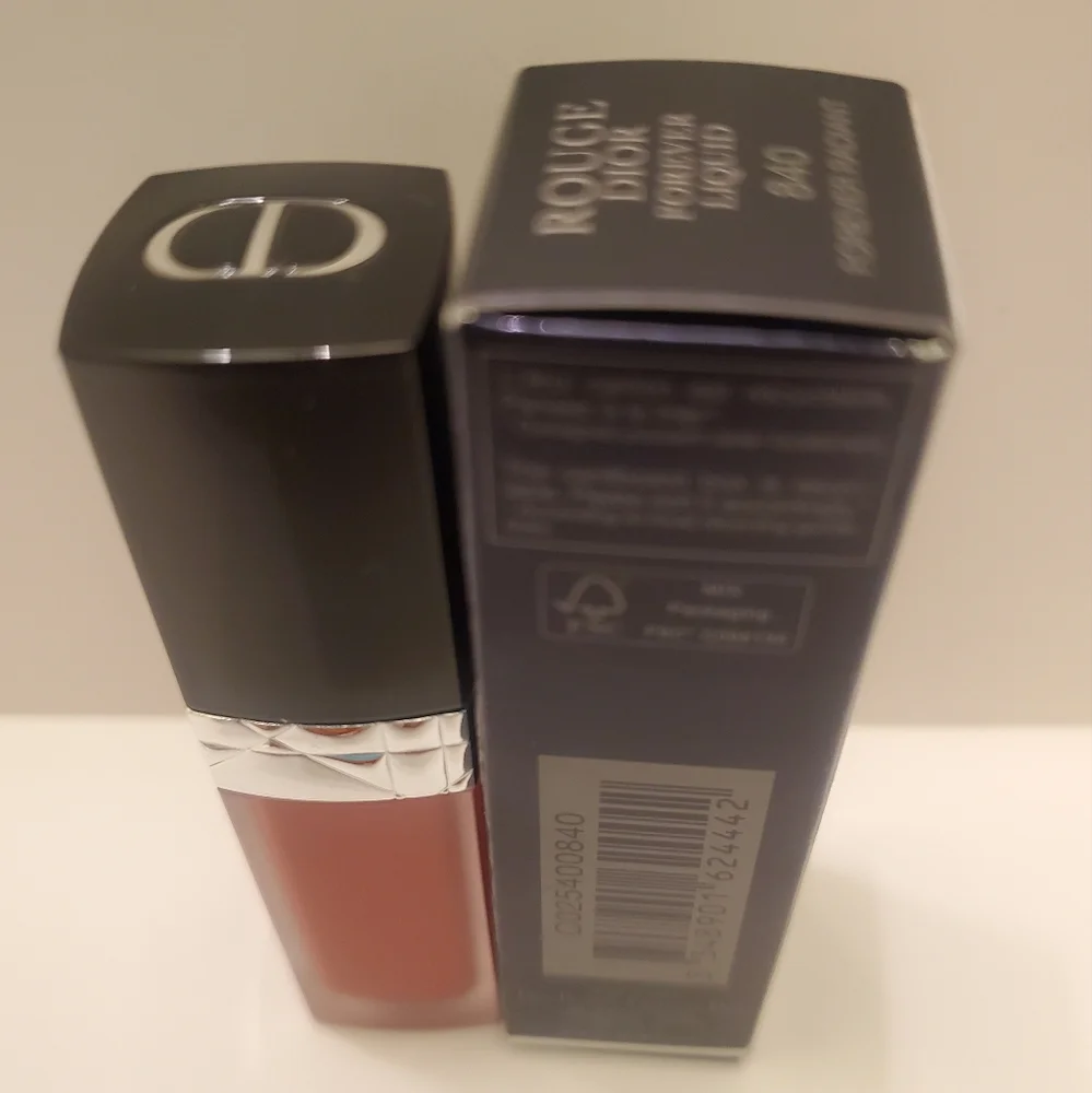 Dior Rouge Forever Liquid Transfer-Proof Lipstick 840 Forever Radiant. BNIB - Picture 4 of 4